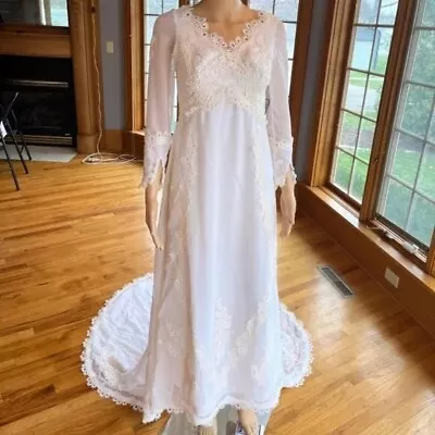 Vintage Ivory Chiffon Long Sleeve Wedding Gown Bridal Dress Size 0 Petite • $49.99