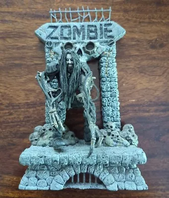 ROB ZOMBIE Ultimate In Human Agony 2000 Diorama Figure And Stage McFarlane   • $50