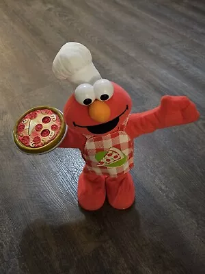 Singing Pizza Elmo Doll 2006 • $39.99