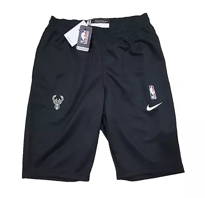 Nike NBA Milwaukee Bucks Long Shorts Player Issued Warm Up Mens Size Large • $59.99