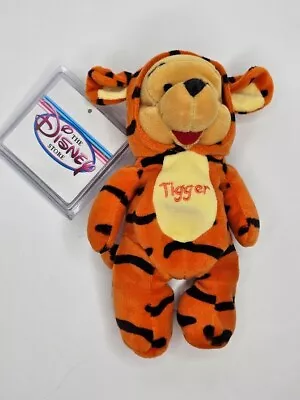 Winnie The Pooh In Tigger Costume Bean Bag 8  Vintage 1999 The Disney Store NWT • $6.99