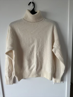 $15.90 • Buy Uniqlo Beige Cream Turtleneck Knit S