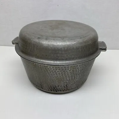 Vintage Cast Aluminum 10” Round Pot / Pan With Heavy Aluminum  Lid. • $39.25