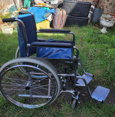 £100 • Buy Roma Medical Wheelchair