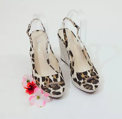 Via Spiga Animal Print Ivory Embossed Wicker Wedge Sandals 8M • $29.99