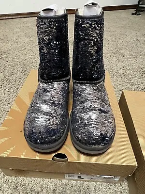 UGG Classic Short Sparkles In Navy Size 7 • $79.99