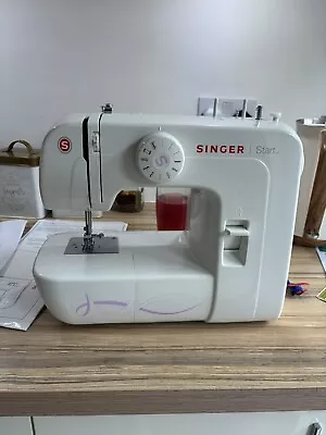 Singer 1306 Start Easy To Use Domestic Sewing Machine - Used Twice • £76.51