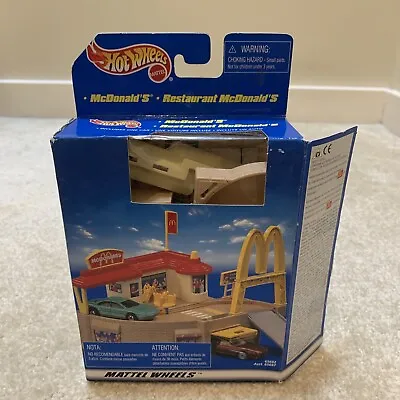 Hot Wheels Mattel Wheels McDonald's Restaurant Drive Thru Playset Car 1998 • $19.85