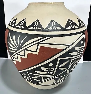 Vintage Mexican Folk Art Pottery Vase 8  Signed J Gonzalez Mexico Southwestern • $34.99