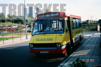 £4.98 • Buy 35mm Slide Don Valley Buses Renault S56 NC 3704 F228EWG 1995 Sheffield Original