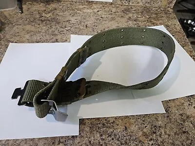 Vietnam ERA Davis Pistol Belt Canvas US Military With Brass Keepers SIZE M • $24.99