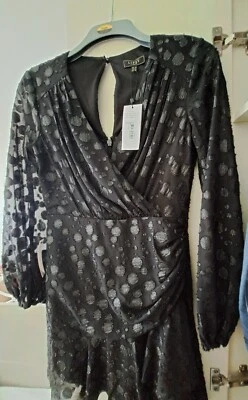 £8 • Buy Lipsy Dress Size 10