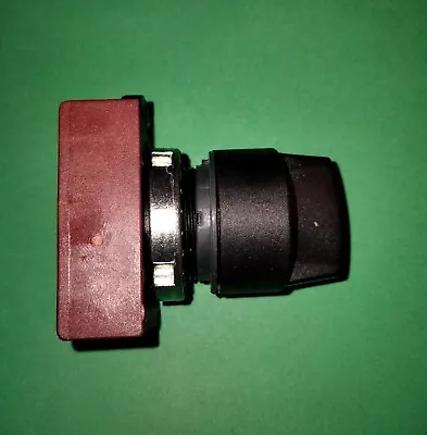 GENERAL ELECTRIC P9XSMZ0N NON ILLUMINATED 3 POS. SELECTOR SWITCH - Surplus Inv. • $7.50
