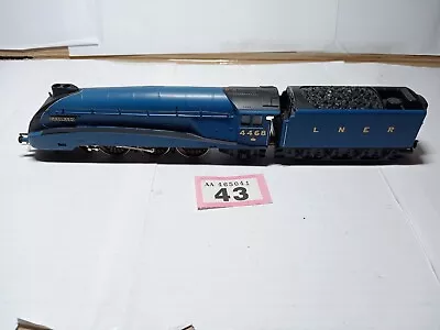 Hornby OO Mallard Blue 4468 A4 Steam Train Locomotive R855-0610 + Tender L5136 • £59.21