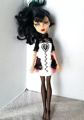 Monster High Cleo De Nile Doll Mattel 2008 Head Bratzilla Outfit Clothing 11 In • $29.99