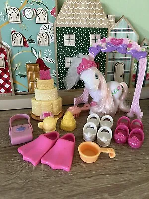 Lot Of My Little Pony MLP Vintage G3 Accessories With Desert Rose 2002 Wedding • $7.95