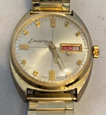 Men's Vintage Endura Windup Watch W/day/date (running) • $2.25