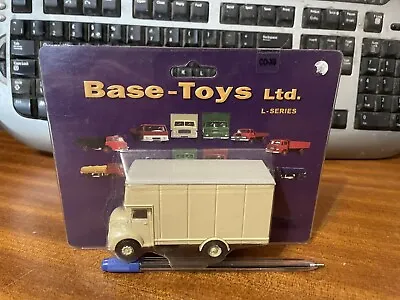 Base Toys 1/76 Scale CO-X8 Leyland Comet Pantechnicon - Blister Pack • £6.49