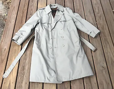 *Vintage* Lakeland Thinsulate Lined Trench Coat Sz 42R Beige Insulated Jacket • $49.99