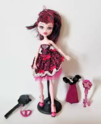 Preloved Monster High Sweet 1600 Draculaura Doll Mattel • $36.43