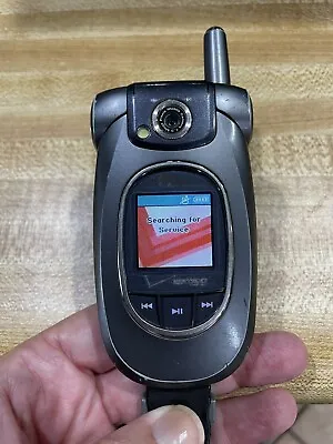 LG-VX8300 Phone -Verizon- VCAST Music Phone • $20