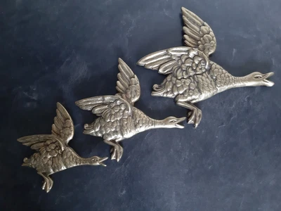 £28.50 • Buy Vintage Brass Flying Ducks Set 3 Graduated Geese Wall Plaque