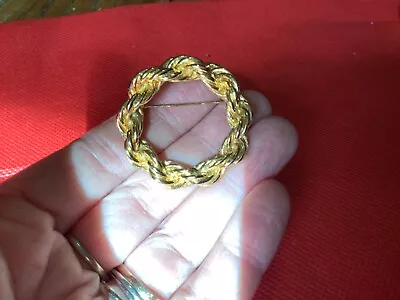 MI Signed Brooch 1.5” Rope Wreath Gold Tone Vintage  • $14.99