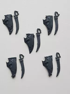 GW Warhammer AoS Cities Dark Riders Shields/Sabres X 5 • £3.90