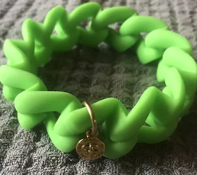 Marc Jacobs Green Rubber Turnlock Bracelet • $10