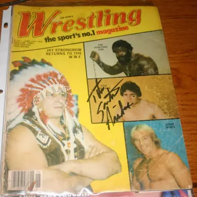 Tito Santana Original Signed The Ring Magazine June 1982 • $19.99