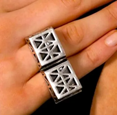 LOW LUV X ERIN WASSON SILVER TONE CUBE 2 FINGER STATEMENT BRUTALIST RINGS 5/6 • $14.99