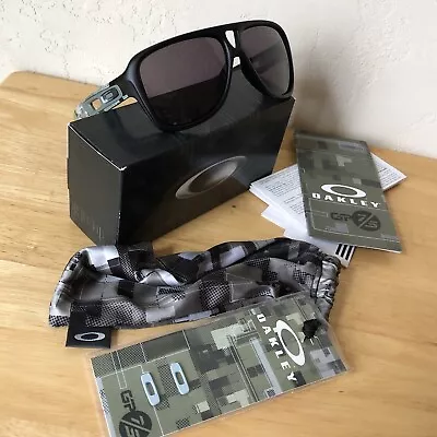 NEW Oakley Dispatch 2 GP75 Matte Black With Warm Grey 009150-16 Microfiber Bag • $155