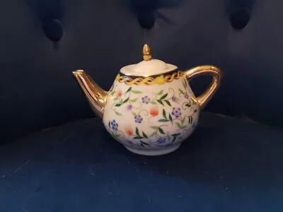 Beautiful Porcelain Miniature Teapot Collectible _ Excellent Condition • £3.99