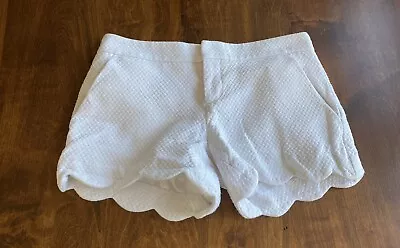 CLUB MONACO Women’s Cotton Scalloped White Shorts-Size 00 (XS) • $8.10