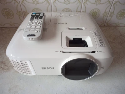 Epson TW-EH5600 3D Projector • $600