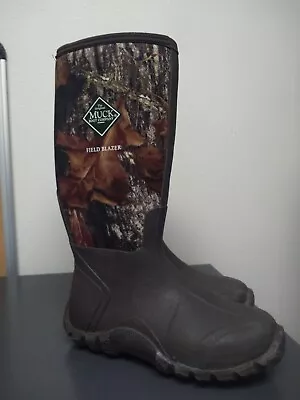 Muck Boots Field Blazer Camo Boots.  Men's 5 Women's 6 • $65