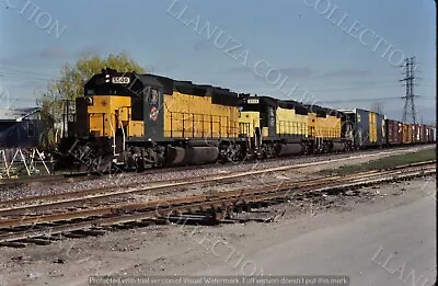 Original Slide CNW GP40's At Des Plaines IL April 1986 • $5