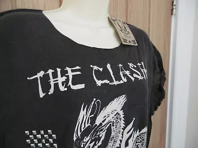 £27.99 • Buy *new* Amplified Elegantly Waisted The Clash Dragon Ltd Edition Grey Top Xl 14
