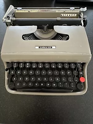 Olivetti Lettera 22 Typewriter. Light Brown Made In Italy By Ivrea • $55.74