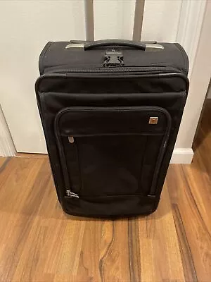 Victorinox Softside Medium 23” 2 WHEEL Suitcase -Black • $150
