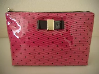 Victoria's Secret Large Makeup Bag • $21.95