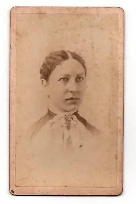 ANTIQUE CDV CIRCA 1880s KLINE BROTHERS GORGEOUS YOUNG LADY SOUTH AKRON OHIO • $8.99