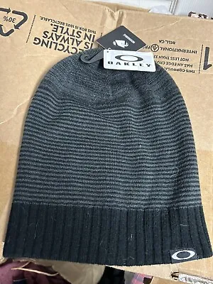 OAKLEY  REVERSABLE Men's Knit New With Tags • $24.99