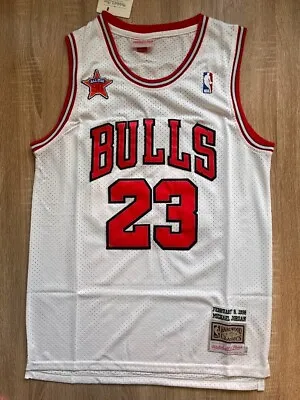 Chicago Bulls Vintage Michael Jordan #23 NBA White Jersey • £21.99