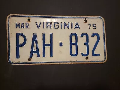 Vintage 1975 VIRGINIA  License Plate  PAH . 832 • $16.99