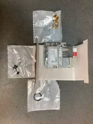 Honeywell V4400C1237U Gas Valve Kit • £520