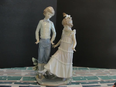$191.25 • Buy Lladro One, Two, Three Dance 10 1/2  #5426 No Box