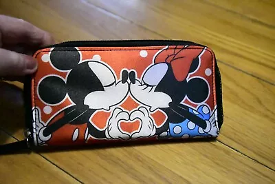 Mickey & Minnie Heart /Love  Hand Purse Zip Around Wallet Red • $10