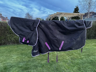 £40 • Buy Shires Highlander 300g Combo Turnout