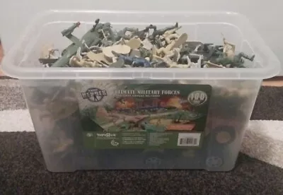 True Heroes Ultimate Military Forces Soldiers Army Men Set Toys R Us+ Bucket  • $24.99